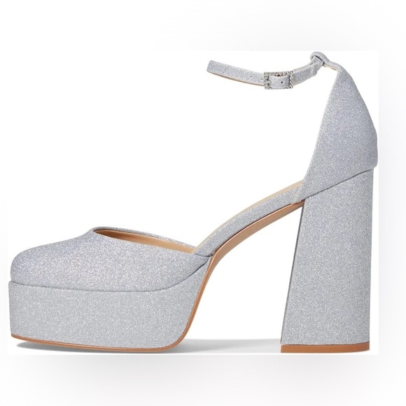 NEW Jewel Badgley Mischka Women's Giada Round Toe Platform Heel in Silver - 9.5﻿ - Picture 1 of 9